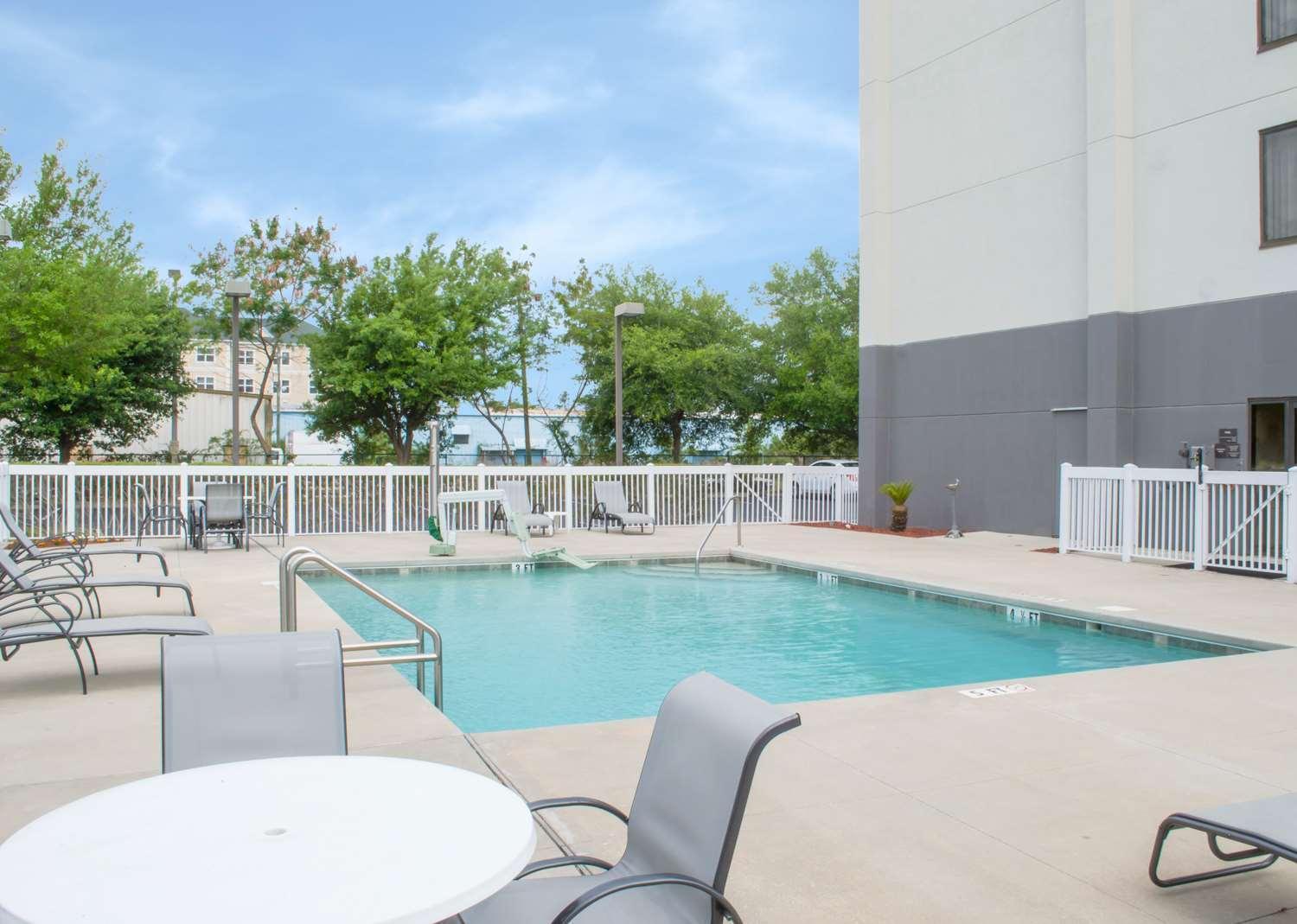 Hampton Inn Tampa-Veterans Expressway Exteriér fotografie