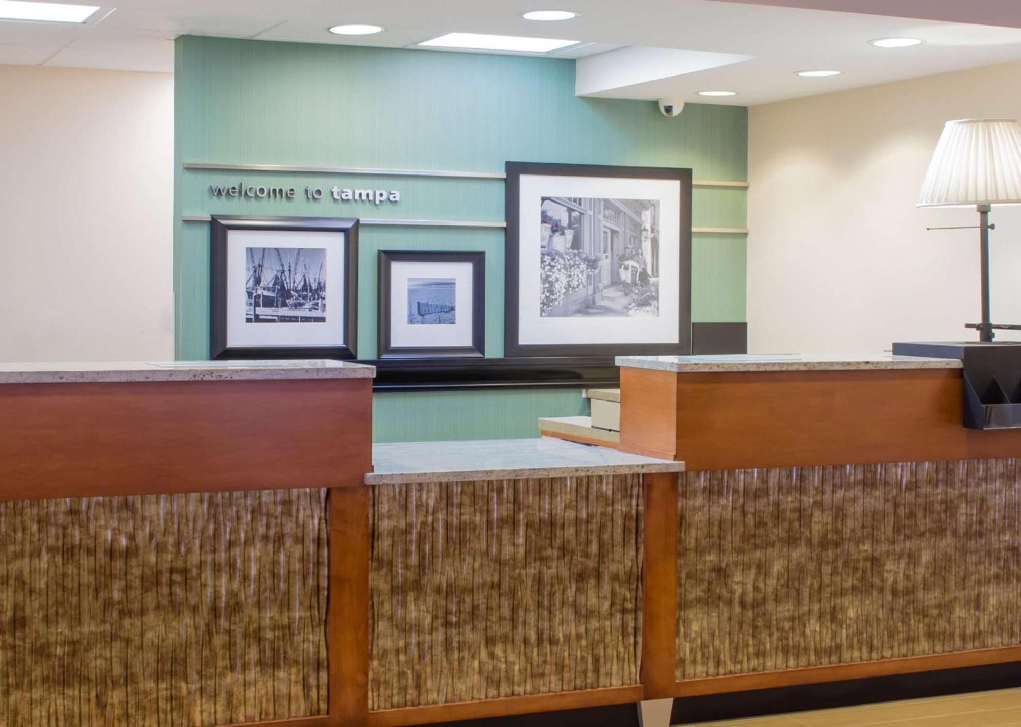 Hampton Inn Tampa-Veterans Expressway Exteriér fotografie