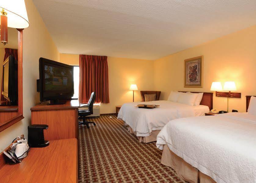 Hampton Inn Tampa-Veterans Expressway Exteriér fotografie