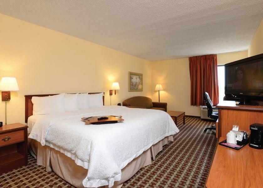 Hampton Inn Tampa-Veterans Expressway Exteriér fotografie
