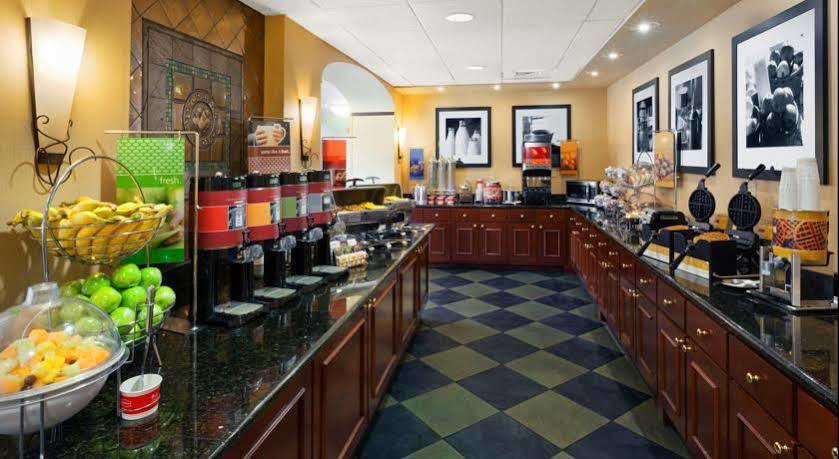 Hampton Inn Tampa-Veterans Expressway Exteriér fotografie